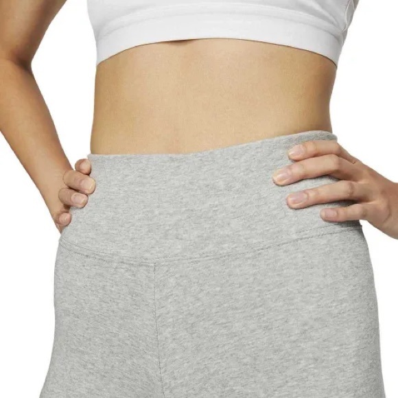 Nike grey bike shorts - Picture 2 of 7